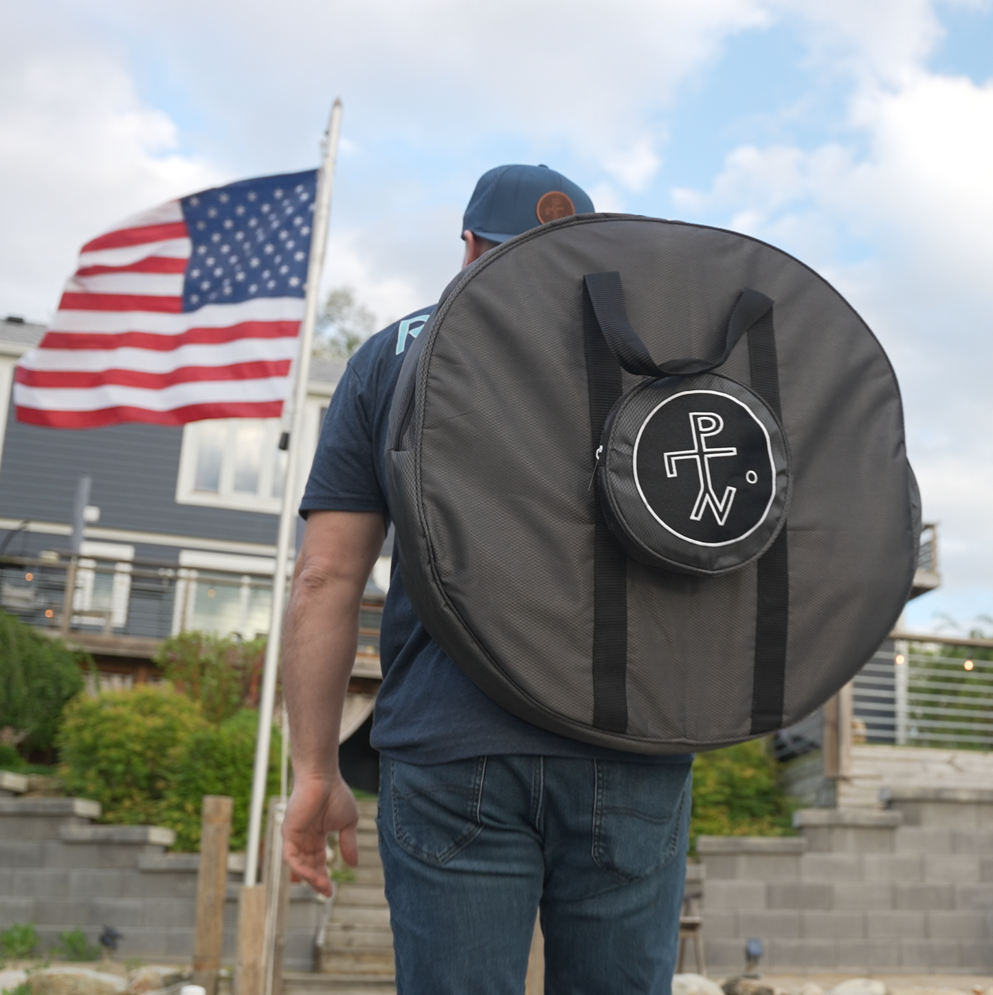 Revel Round Carry Case